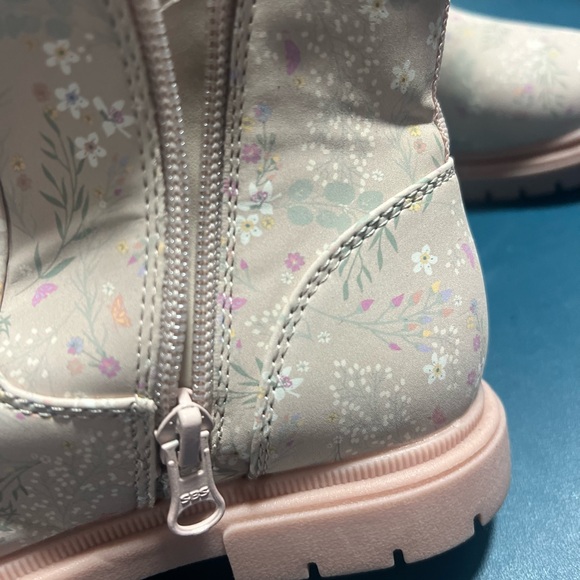 Girl's Floral Boots Cat and Jack - Picture 5 of 6